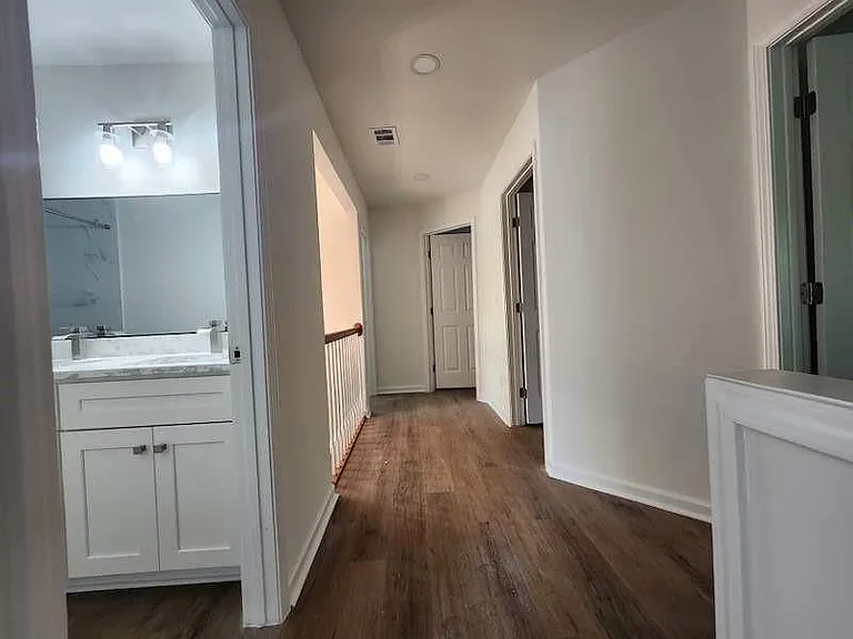 2025 Kyrle Ln — Photo 10