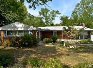 1092 N Florissant Rd, Saint Louis, MO 63135