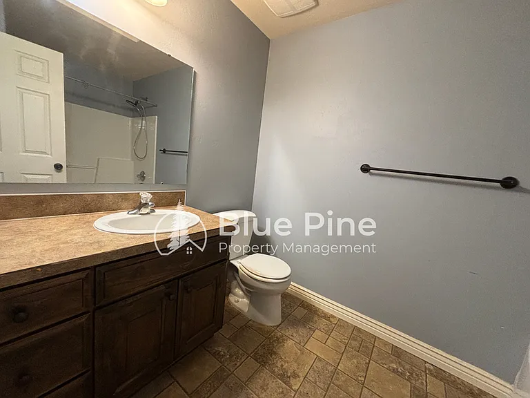 4333 High Desert Dr — Photo 7