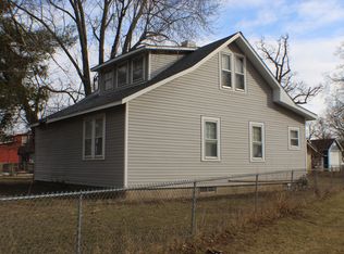 26175 W Forest Ave, Antioch, IL