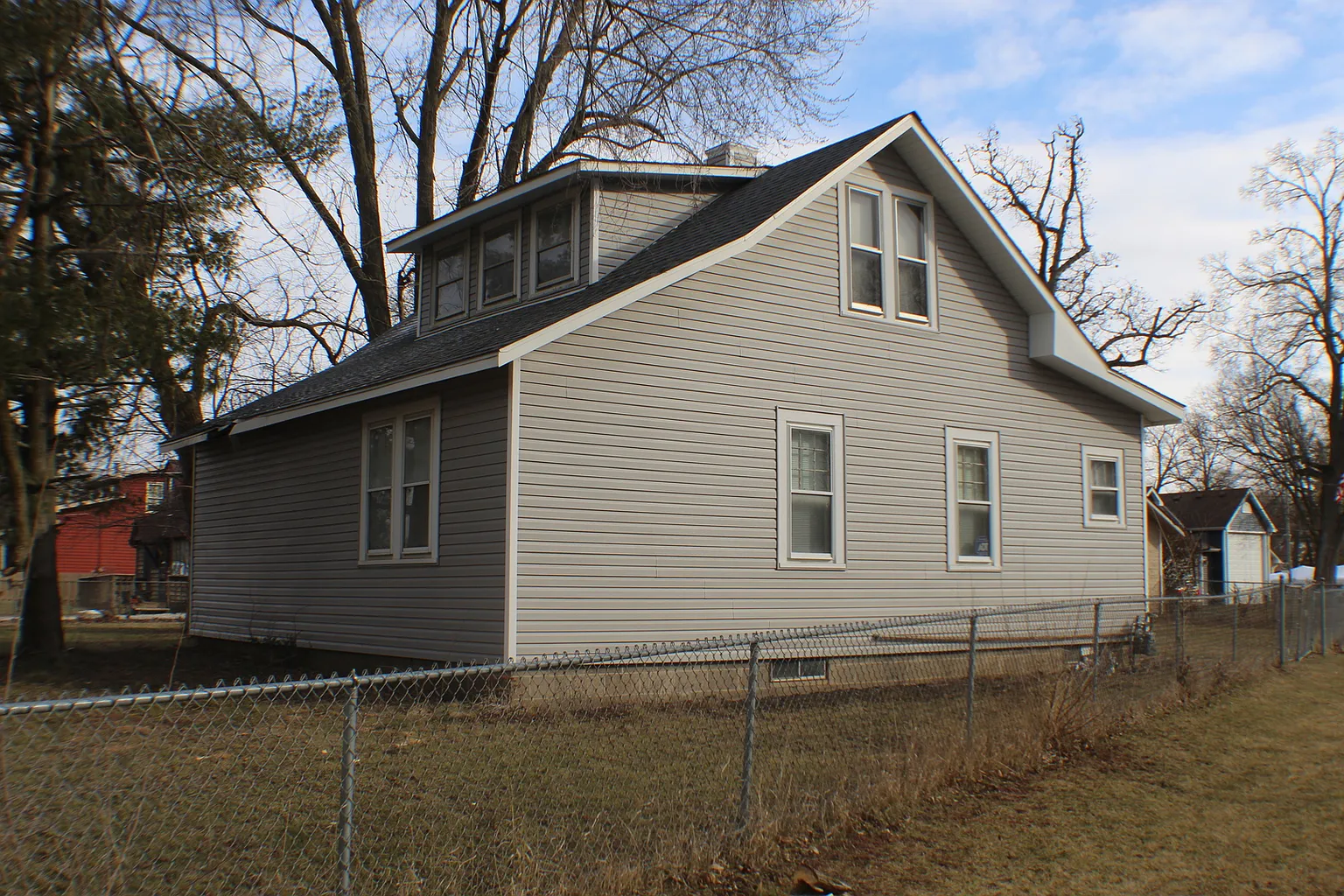26175 W Forest Ave photo 1
