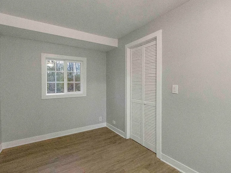 22339 Strassburg Ave — Photo 21