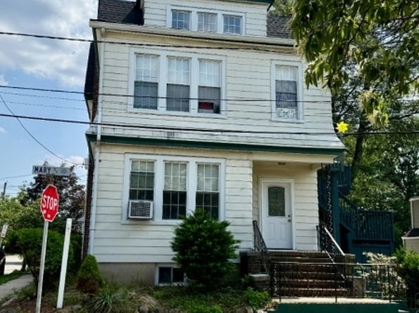 217 Forest St FLOOR 1