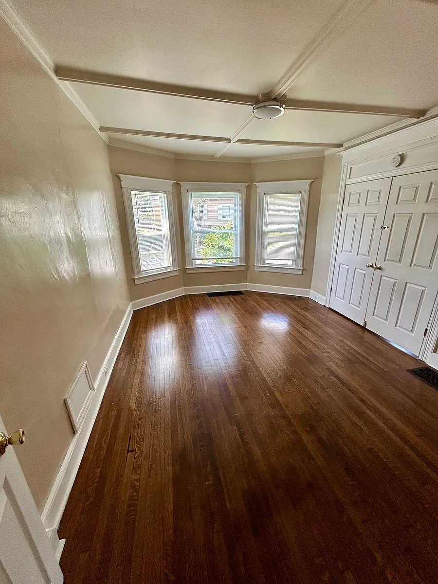 Building Photo - 71 Schubert St #1