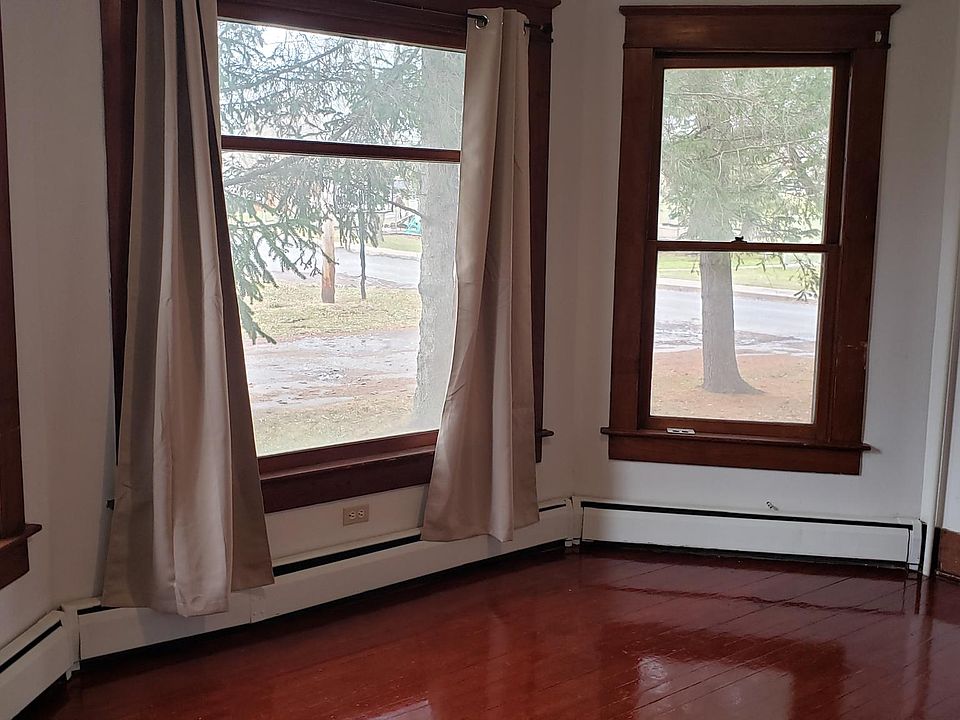 1st image of 10 South St #1
