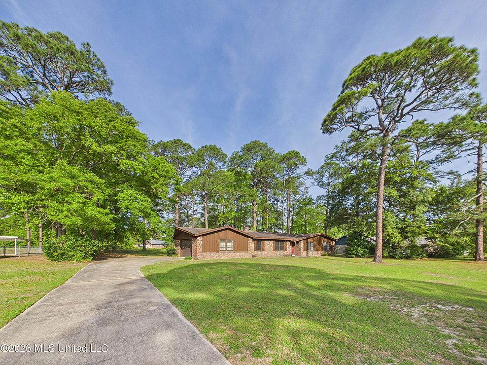 1st image of 107 Braeburn Dr