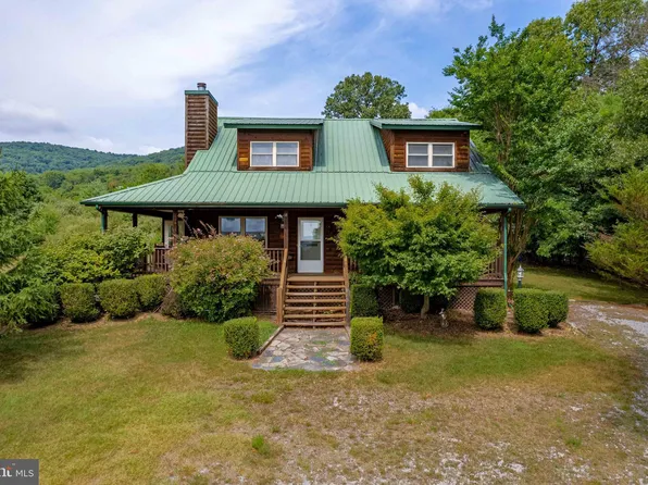 243 Cressida Dr, Hedgesville, WV 25427