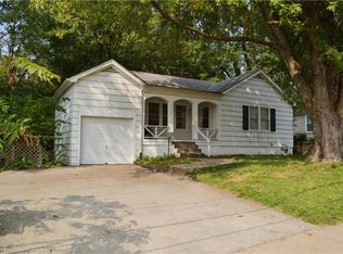 1506 S Hedges Ave, Independence, MO 64052