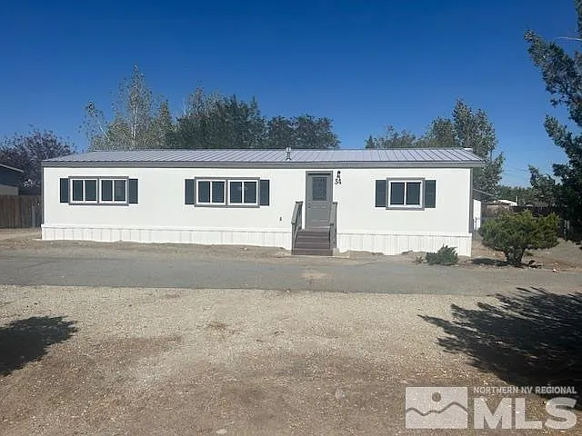 34 Bluestone Ave photo 1