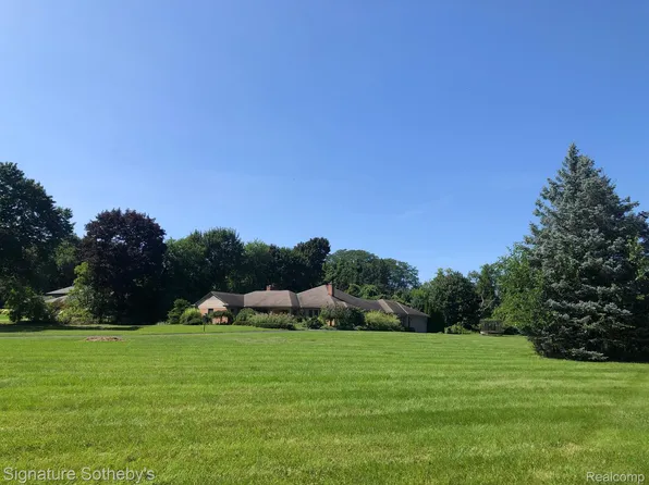 840 Harsdale Rd, Bloomfield Hills, MI 48302
