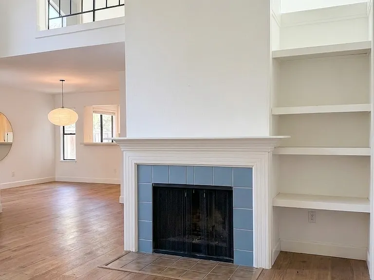 1106 Indian Way — Photo 2