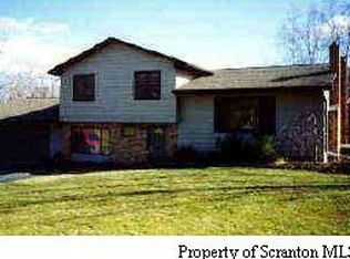 Whites Ferry Rd, Factoryville, PA 18419