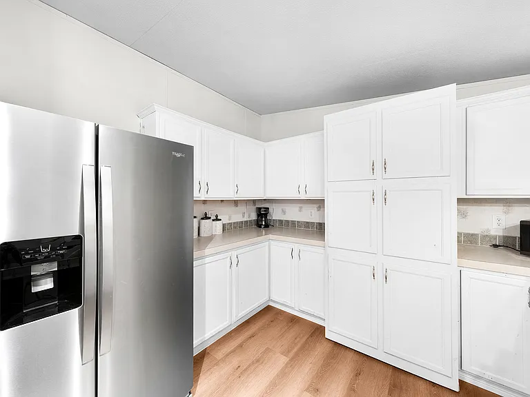366 Tony Ln — Photo 10