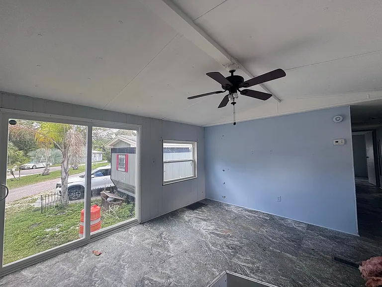 4115 Aurora Rd #9 — Photo 4