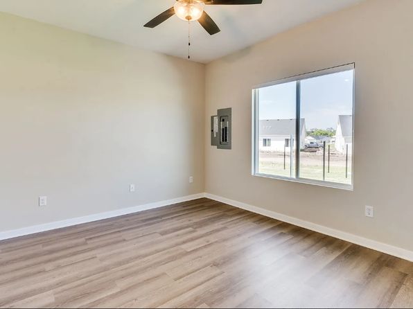 196 W Mendocino