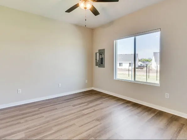 196 W Mendocino, Goddard, KS 67052