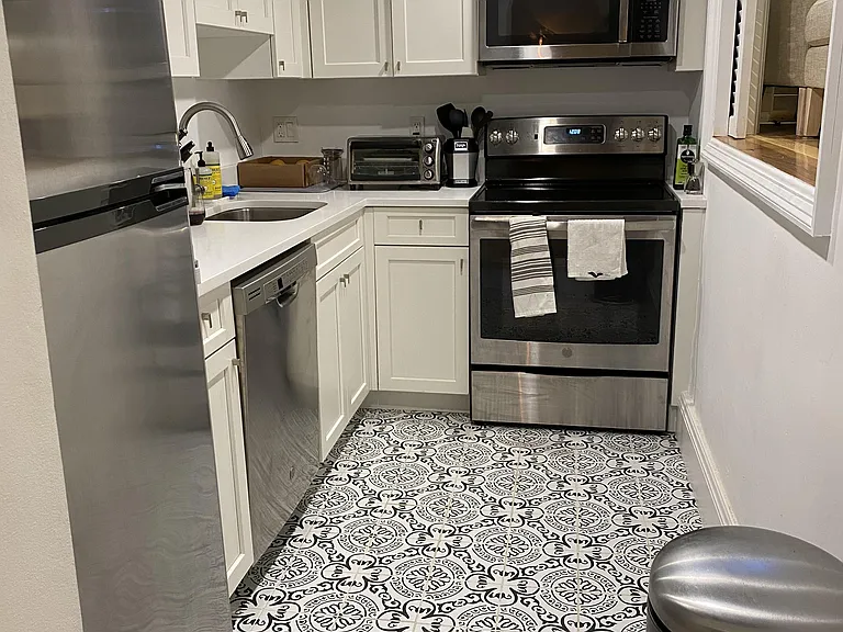 503 Beacon St #11 — Photo 7