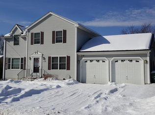 132 Denwall Dr, Springfield, MA 01119