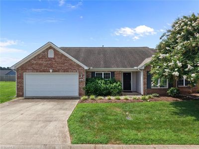 2002 Guinness Dr, Graham, NC, 27253