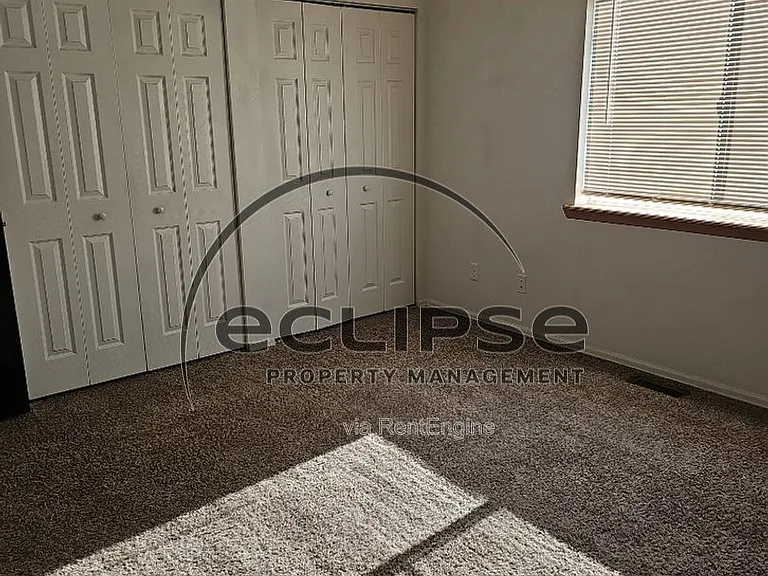 501 Foster Ave — Photo 9