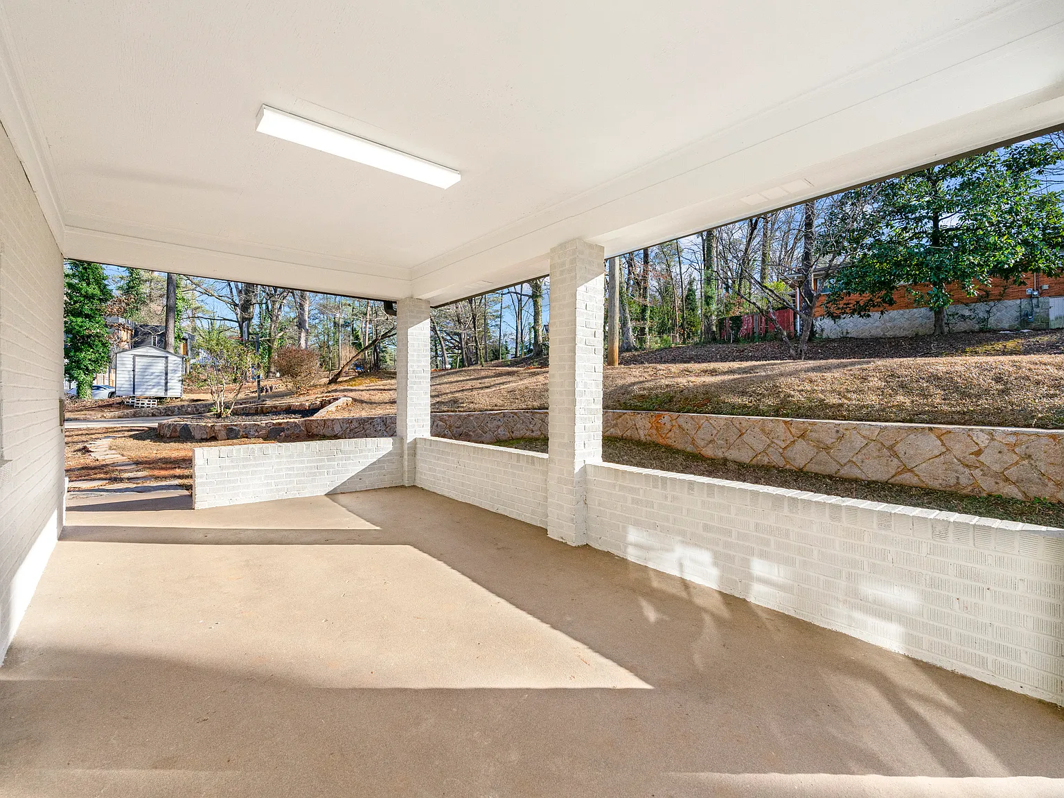 4 bed, 2900 sqft, $2,900 — Photo 2