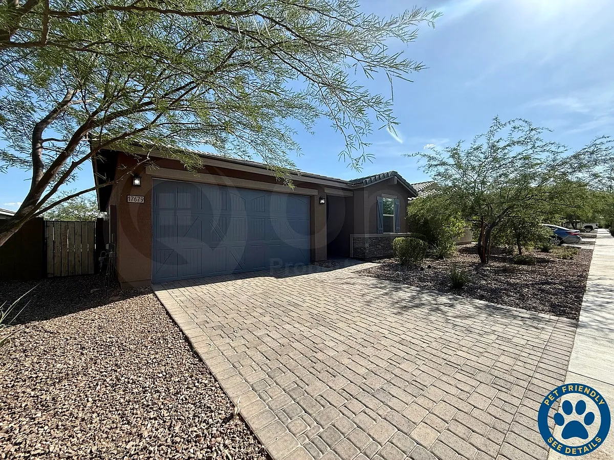 3 bed, 2.0 bath, 1570 sqft, $1,999 — Photo 1
