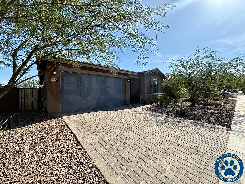 17679 W Pinnacle Vista Dr