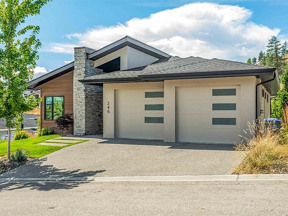 3rd image of 245 Summer Wood Dr