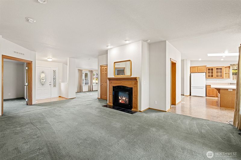 5th image of 40 Marsden Road