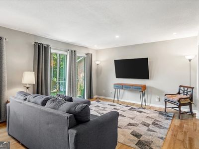 6851 Roswell Rd UNIT H12, Sandy Springs, GA, 30328