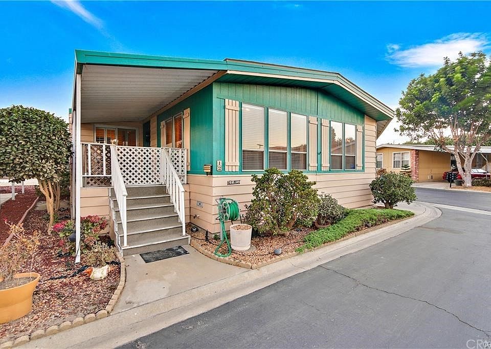 1st image of 3595 Santa Fe Ave #12