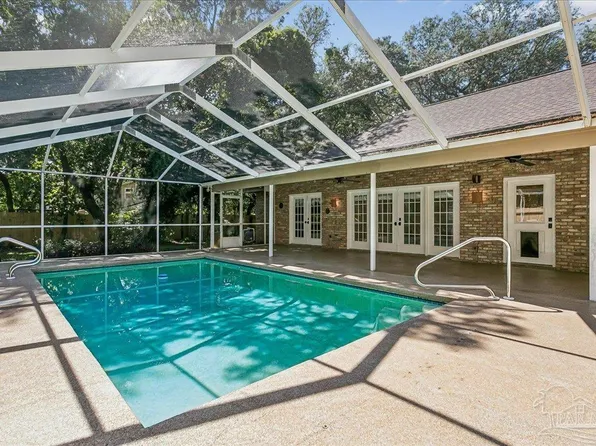 2437 W Bayshore Rd, Gulf Breeze, FL 32563