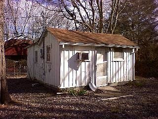 1st image of 929 Greenwood Ave APT 3