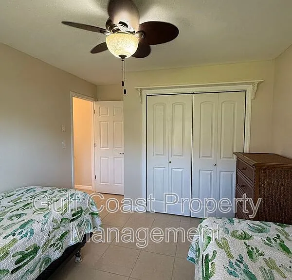 3185 Clifford St — Photo 36