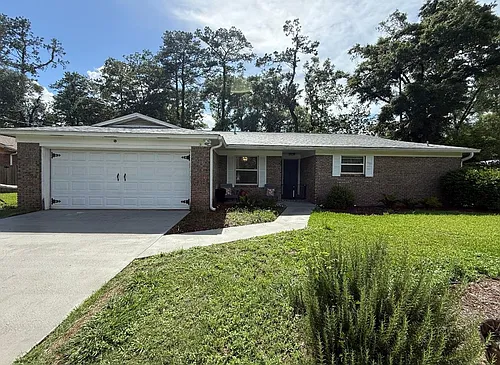 2306 W Indianhead Dr Photo 1