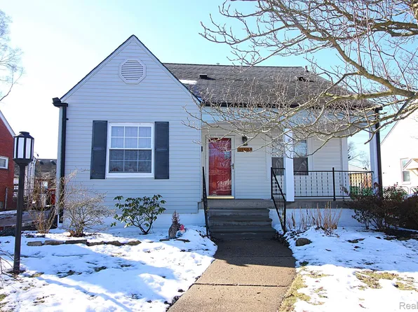 15800 Evergreen Ave, Eastpointe, MI 48021