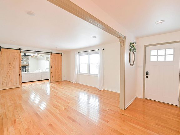 3rd image of 2234 Beal Rd