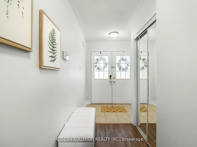 67 Roundstone Dr — Photo 5