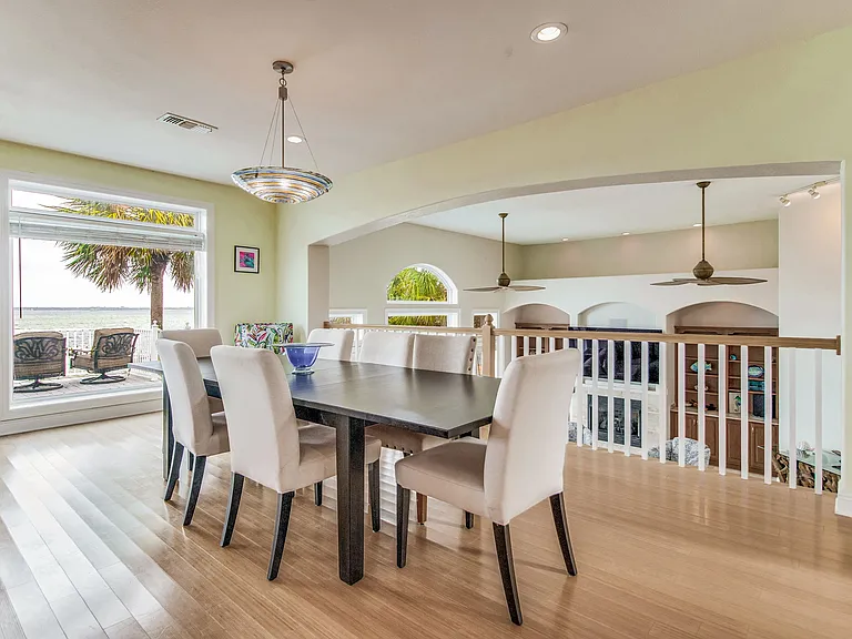 20 Baybridge Dr — Photo 30