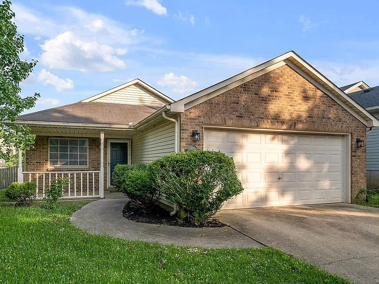 660 Morgan Hills Dr — Photo 1