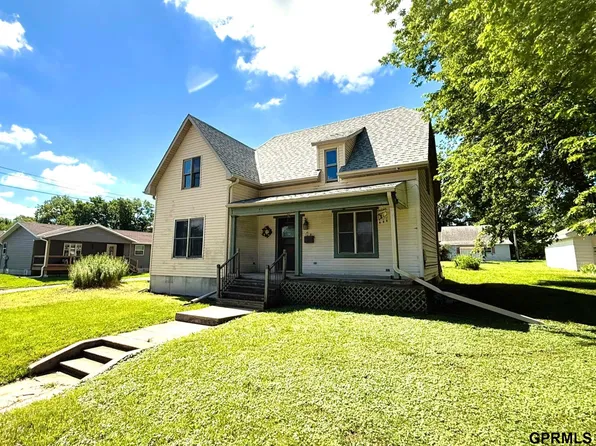 641 W Court St, Beatrice, NE 68310