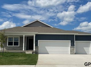 8001 N 170th Ter, Bennington, NE 68007