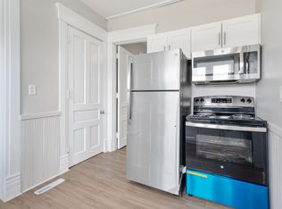 2007 College St - Cedar Falls, Cedar Falls, IA 50613