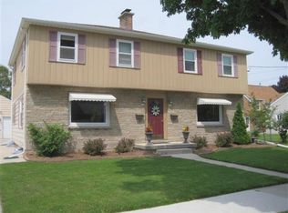 612 S 33rd St #610, Manitowoc, WI 54220