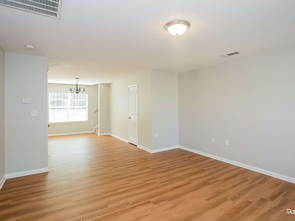 5th image of 4308 Grant Martin Dr