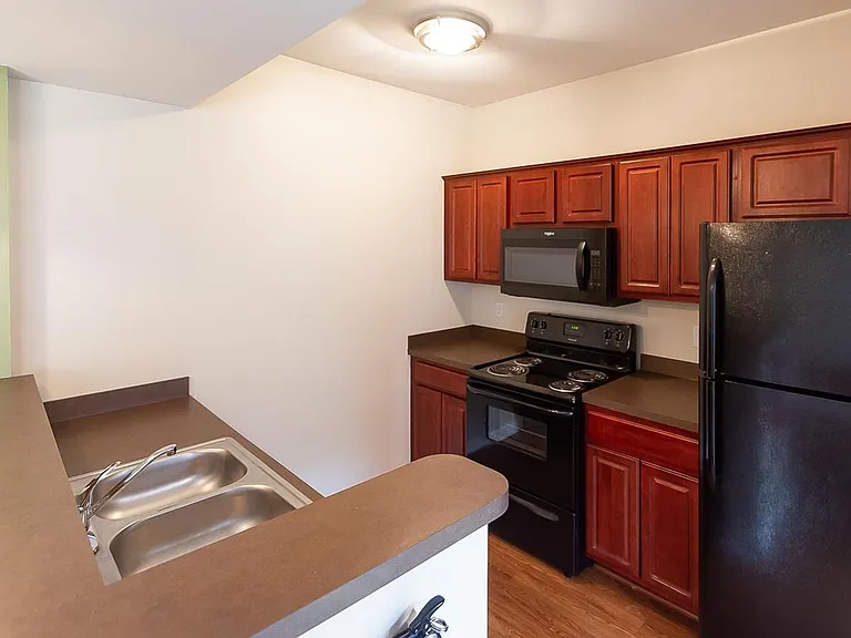 Morton Mansions Apartments — Photo 25