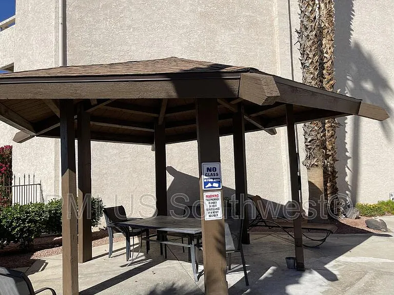 1611 Highway 95 #B208 — Photo 4