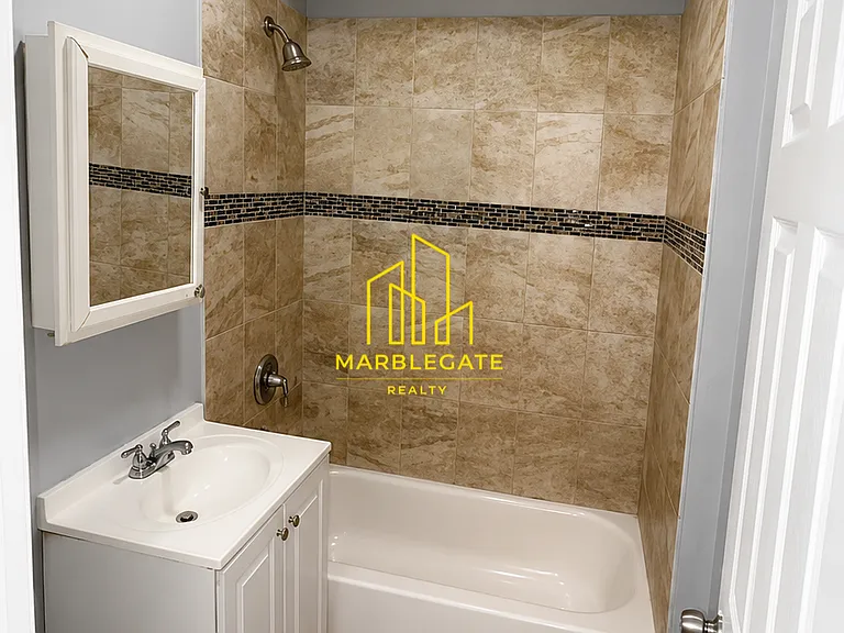 269-271 Hobson St #11L — Photo 4