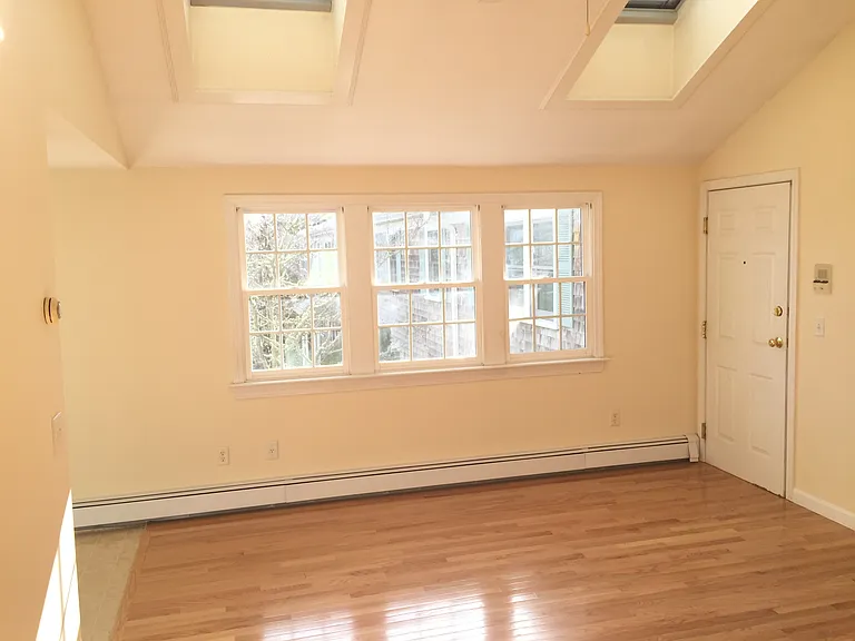 78 Center St #2-10 — Photo 11