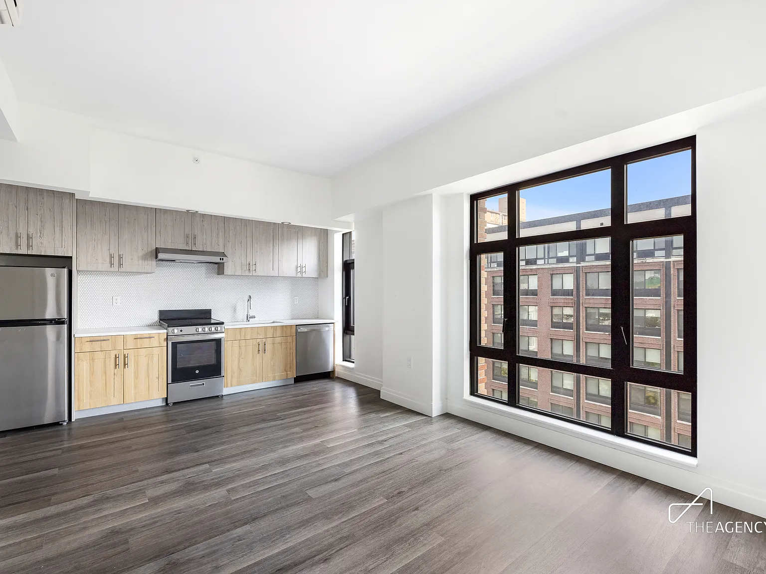493 Myrtle Avenue — Photo 1